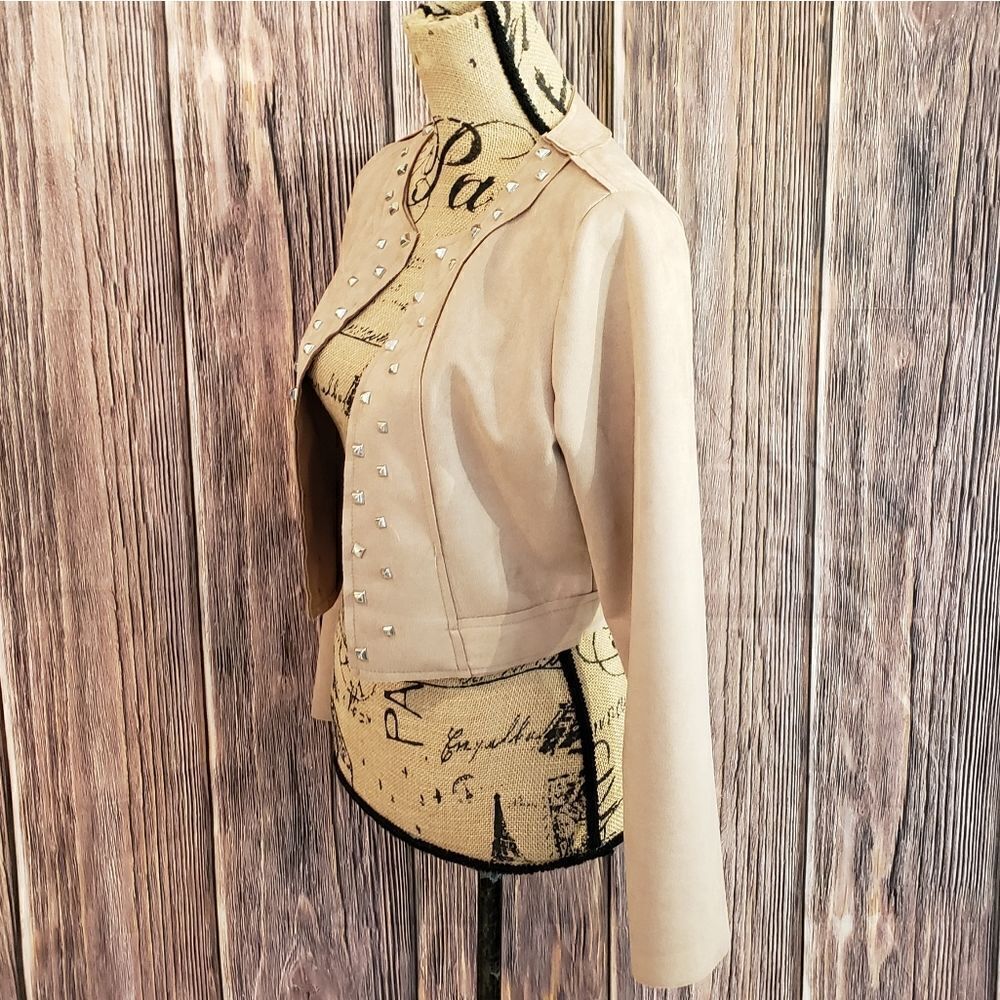 New Collection Jacket - Picture 7 of 14